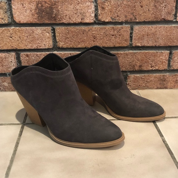 DV by Dolce Vita Shoes - Dolce Vita Suede Slip On Mules